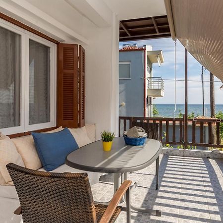 Chalkidiki Beachfront Apartment Nea Iraklia Exterior photo